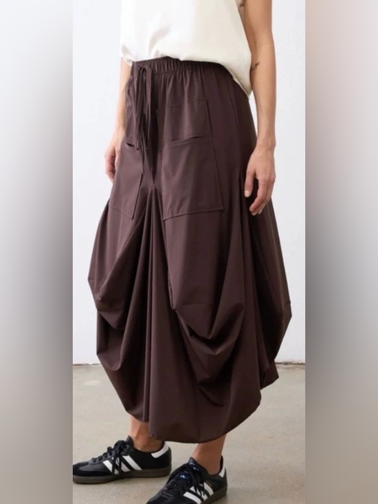 Ruti Go To Brown Midi Skirt with Pockets. Small - Picture 4 of 13